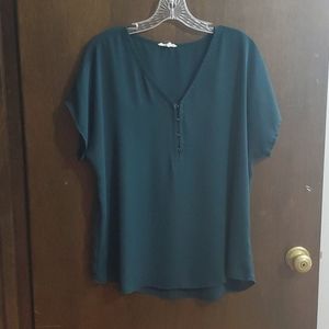 Short sleeve blouse in dark green